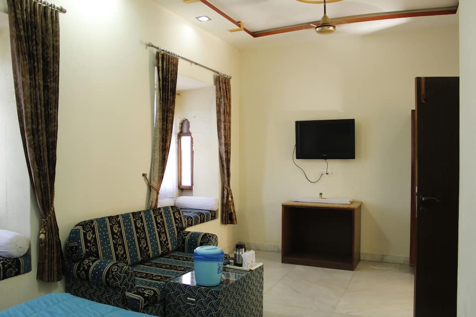 Hotel Neeraj